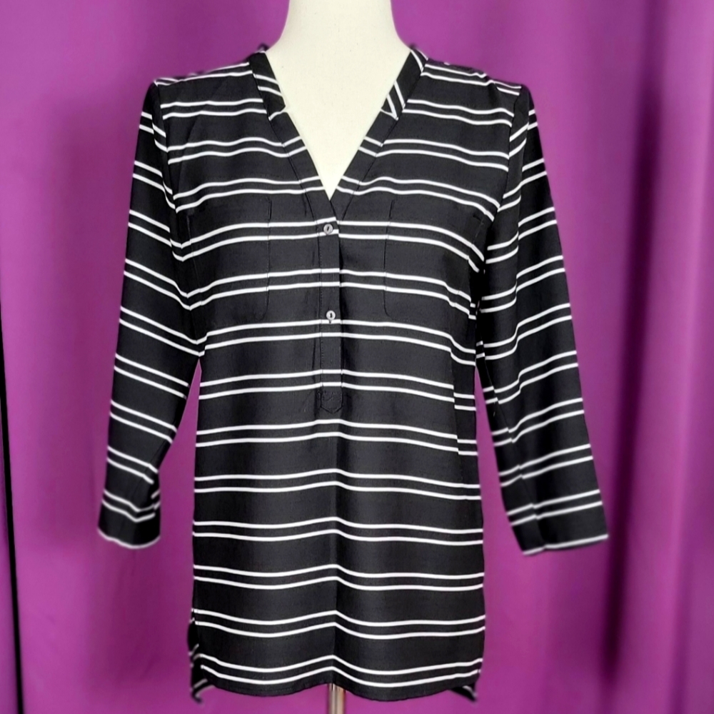 Black formal top, suitable for office or semi casual meetings